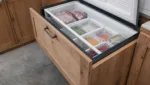 Platzsparende Gefriertruhe: DIY Einbau & Ordnung